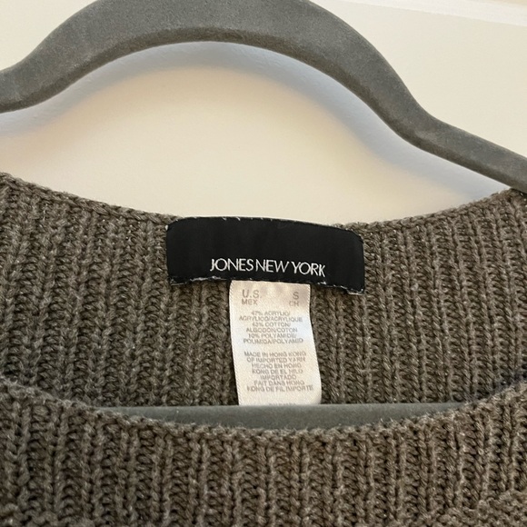 Jones New York Gray Sweater - Vintage - Like New - Picture 4 of 4